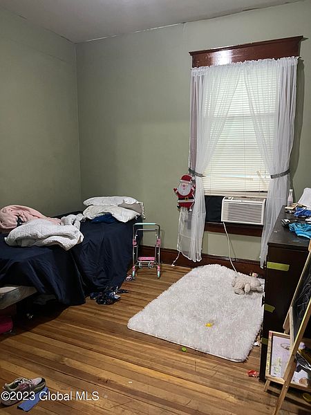 5th image of 3 112th Street
