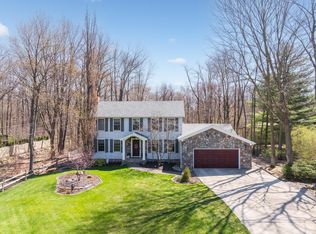 7540 Perry Lake Rd, Clarkston, MI 48348