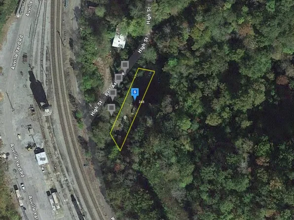 245 Red Ash Ave, Iaeger, WV 24844