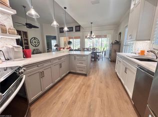 7651 Hernando Ct, Naples, FL 34114