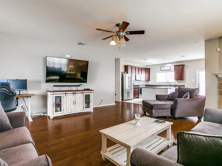 8633 Star Thistle Dr — Photo 8
