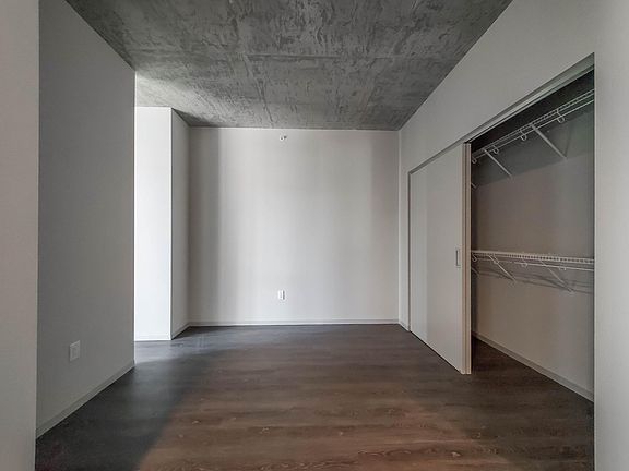 3rd image of 714 S Clark St #802