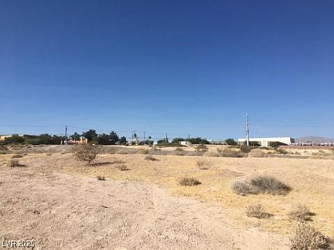 2nd image of 2 W Brooks Ave