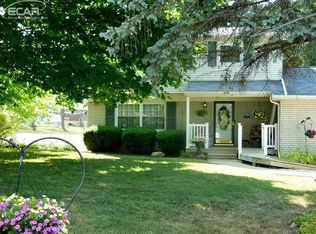 2459 Rushbrook Dr, Flushing, MI 48433