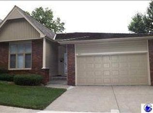 830 N 131st Plz, Omaha, NE 68154