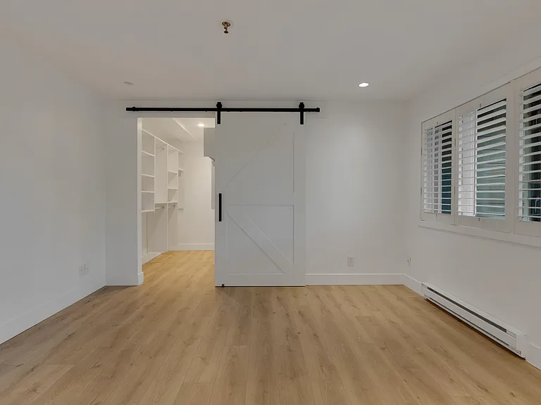 1100 W 6th Ave #E2 — Photo 9