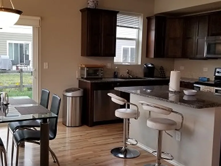 1902 Winamac Dr — Photo 2