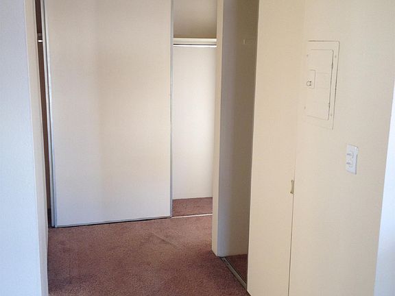 3rd image of 4131 11th Ave NE APT 507