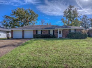 321 S Wickford Cir, Shreveport, LA 71115