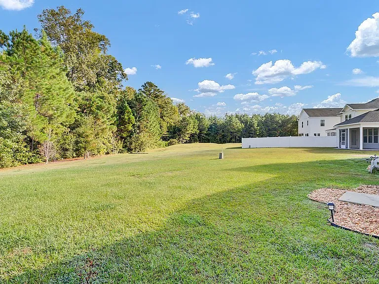 115 Hawthorne Landing Dr — Photo 33