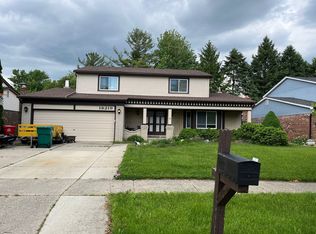 18219 Criswood Dr, Macomb, MI 48044