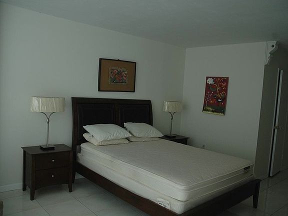 2nd image of 1228 West Ave APT 0307