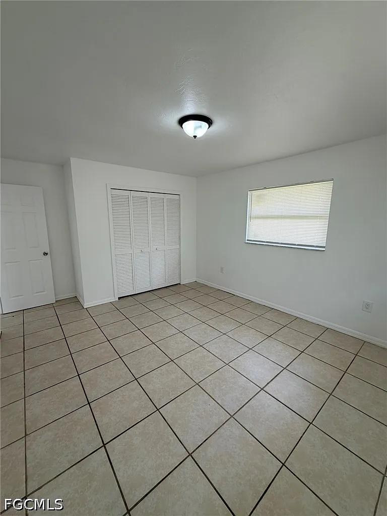 2 bed, 1.0 bath, 875 sqft, $1,200 — Photo 4