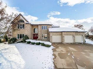 10654 Lexington Ct, Frankfort, IL 60423