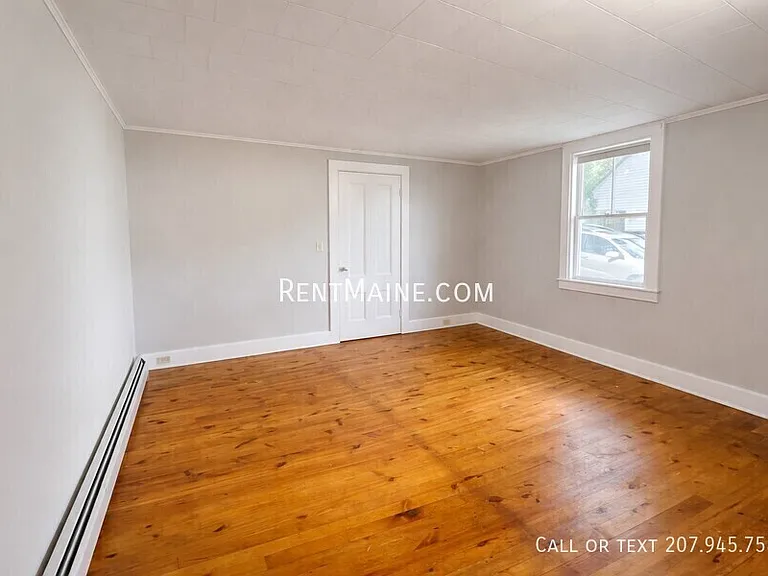 445 Main St #A — Photo 5