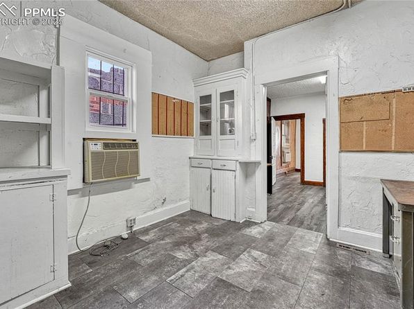 denver-colorado-444454095 picture