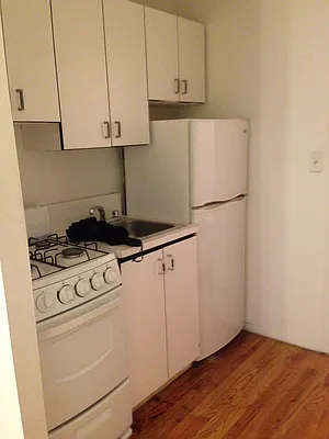 Rented by International Property Services LLC | media 12