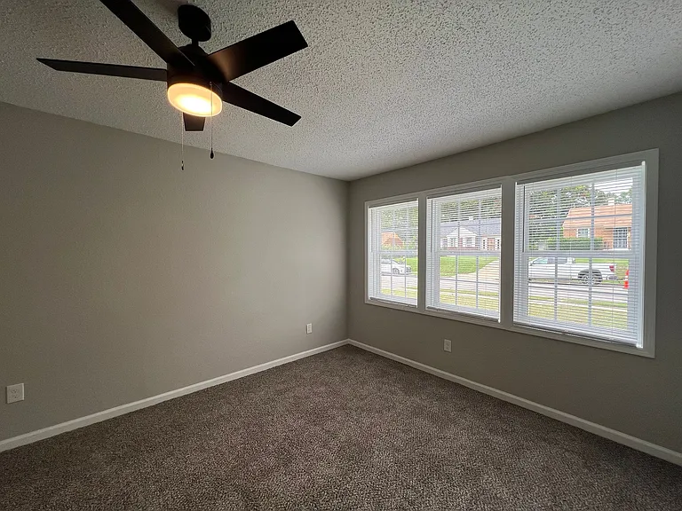 1160 Mount Vernon Rd — Photo 9