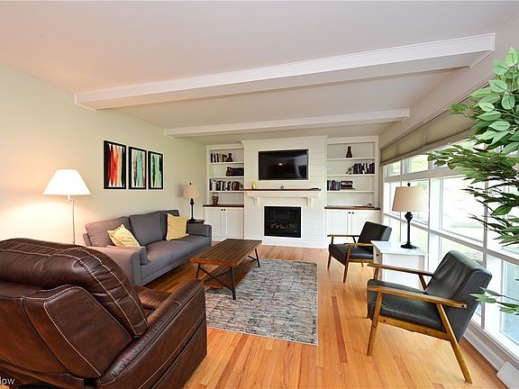 5th image of 22745 Haber Dr