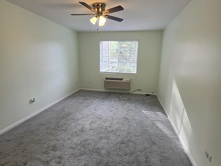 101 Silverstone Dr #101 — Photo 16