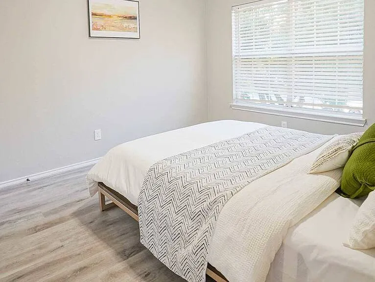 2137 Goliad Cir — Photo 18