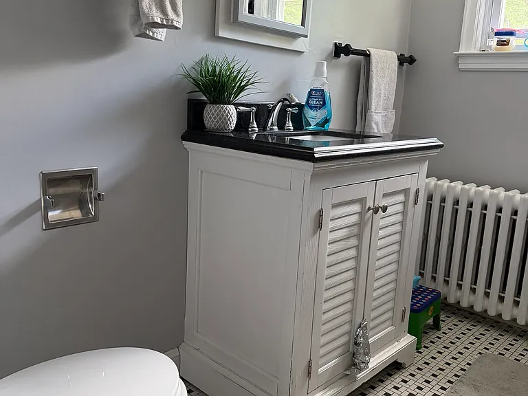 212 Maple Hill Ave — Photo 9