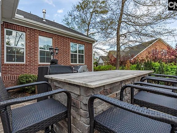 5th image of 105 Shores Edge Dr