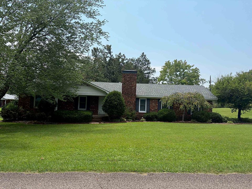 1st image of 135 Poplar St