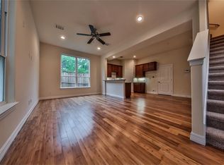 736 Link Rd, Houston, TX 77009