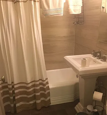 Rented by R New York | media 7