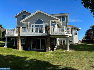 206 6th St NE, Chisholm, MN 55719