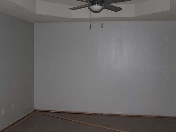 3rd image of 2740 Meadow Brooke Dr