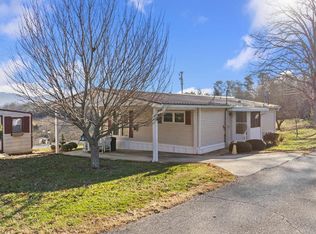 58 Swallow Ln, Franklin, NC 28734