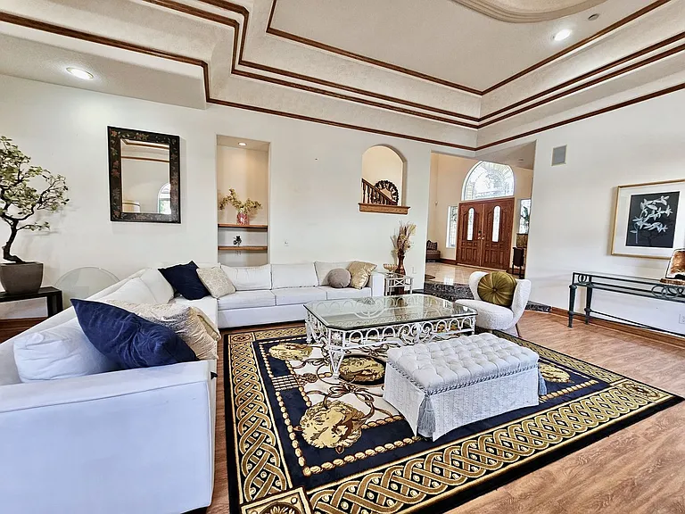 482 W Palm Dr — Photo 11
