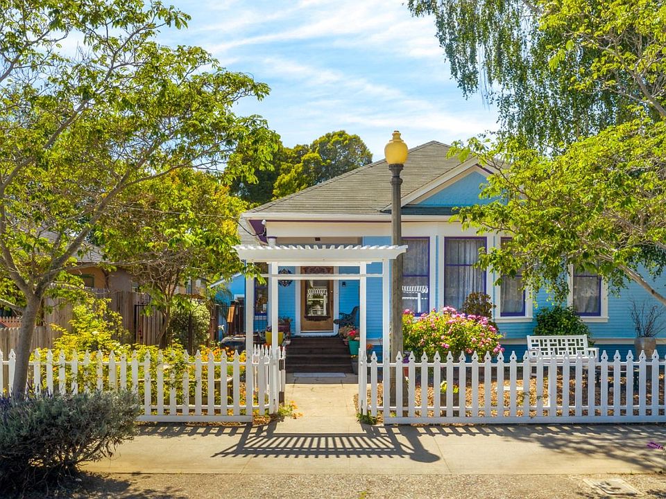 423 Ocean View Ave Santa Cruz CA 95062 Zillow