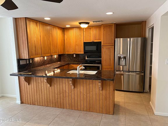 2nd image of 13 E LA DIOSA Drive