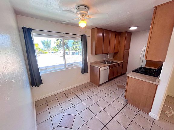 4th image of 505 N Clementine St #O