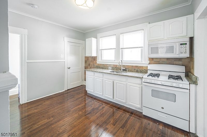 1st image of 75-77 Lindsley Ave