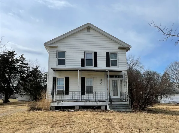 106 S East St, Dover, IL 61323