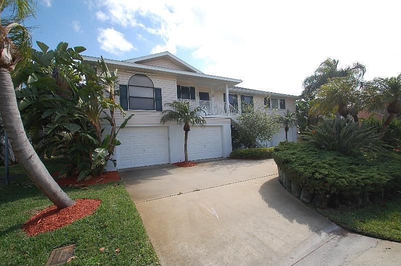 1st image of 664 Cortez Dr