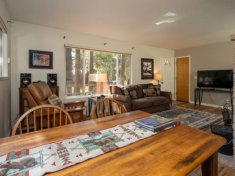 700 Carnelian Cir — Photo 8