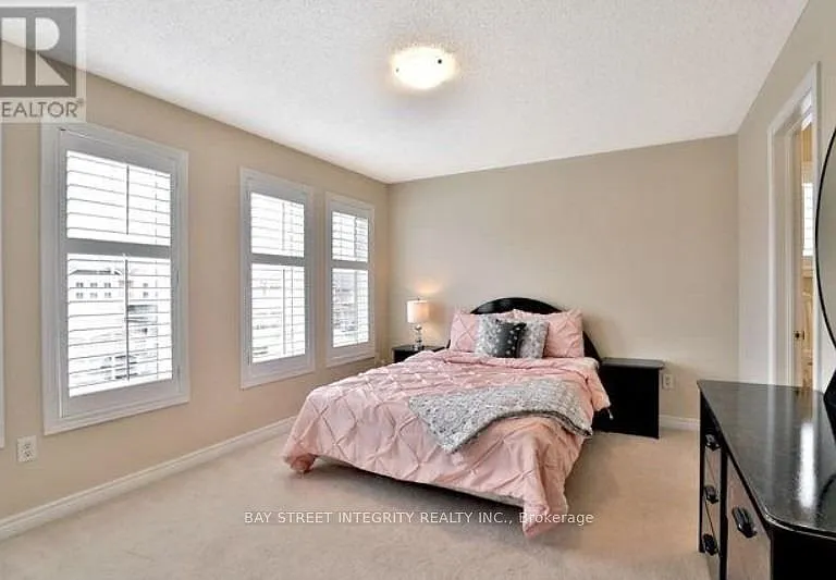 1383 Liverpool St — Photo 18