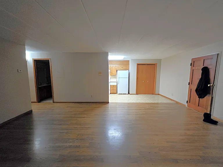 208 E Alabama St #4 — Photo 3