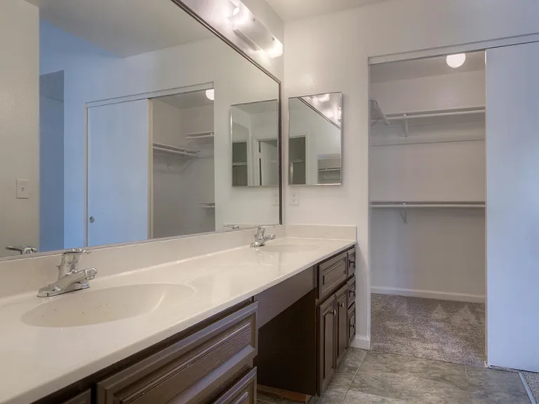 6024 Conness Way — Photo 24