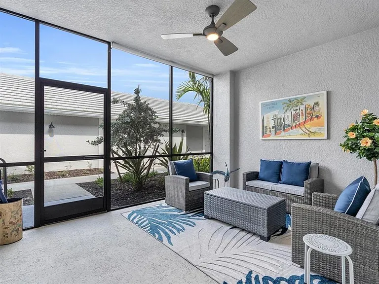 14214 Heritage Landing Blvd #817 — Photo 10