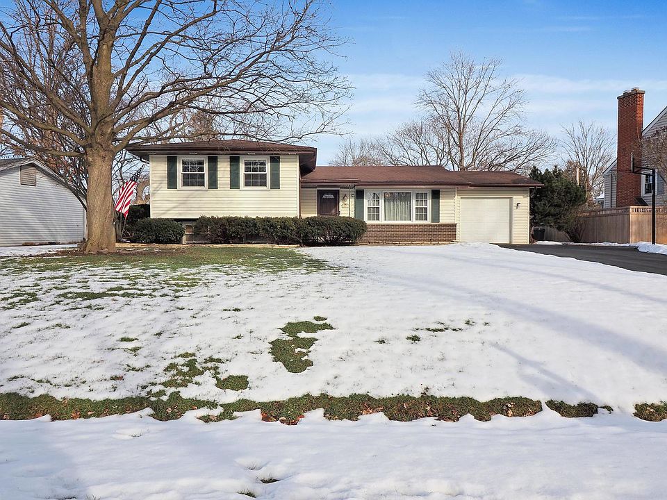 1st image of 3S131 Sequoia Dr