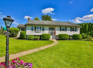 1010 Laurel Dr, Bethlehem, PA 18017