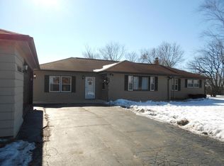 S35W28989 Wern Way, Waukesha, WI 53189