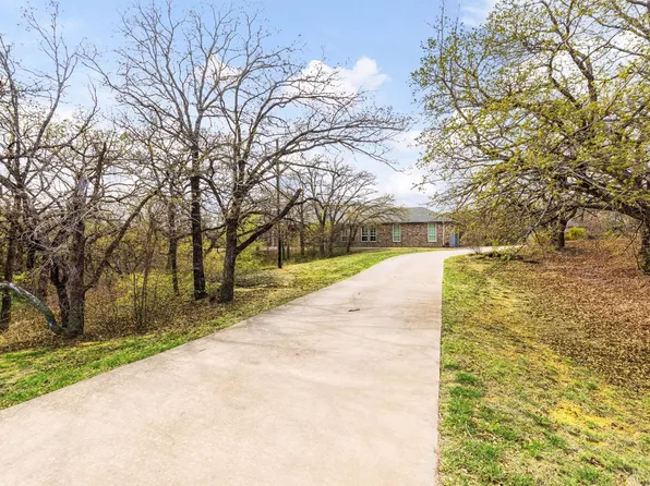 1317 N Bowman Springs Rd, Kennedale, TX 76060