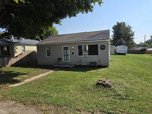 1106 Maple St, Connersville, IN 47331